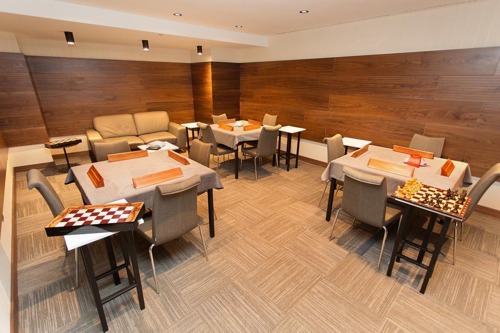 Fesa Business Hotel Γκέμπτζε Εξωτερικό φωτογραφία