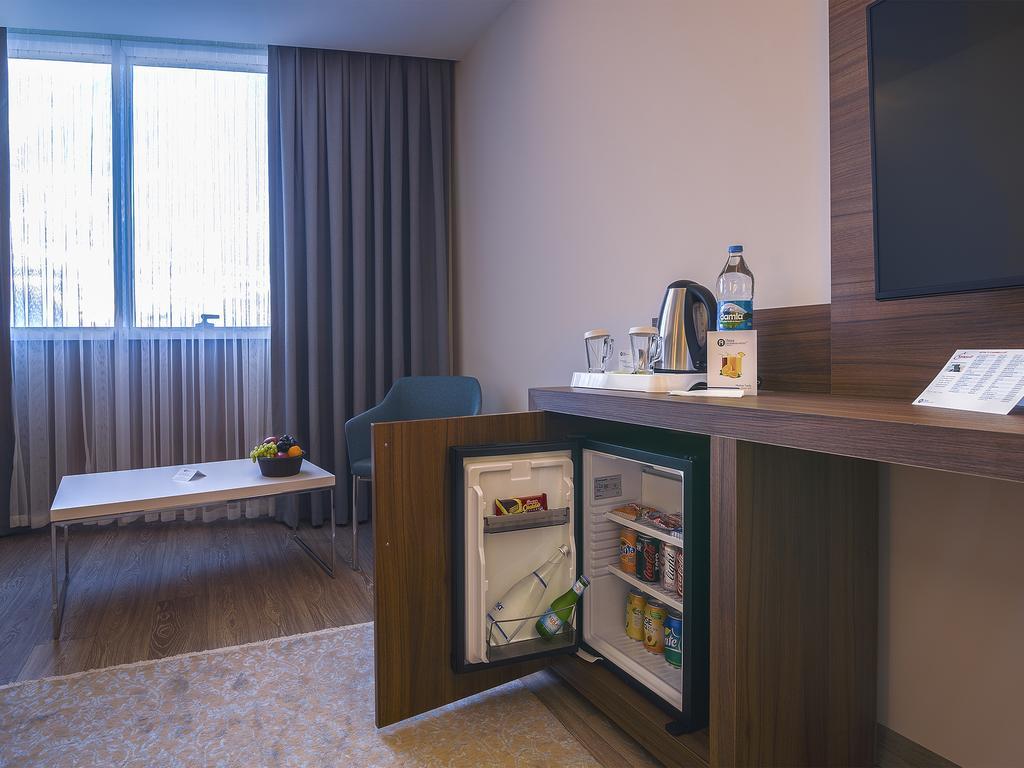 Fesa Business Hotel Γκέμπτζε Εξωτερικό φωτογραφία